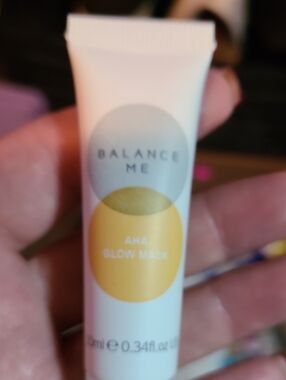 Balance Me AHA Glow Mask - Yellow